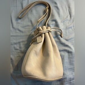 Coach 4905 Sonoma bucket bag in cream pebbled leather